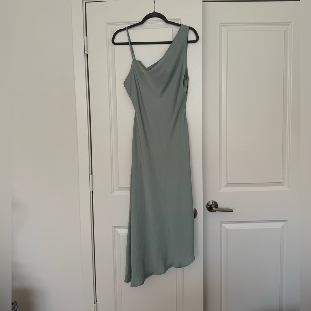 Lulu’s Instant Impression Sage Green Asymmetrical… - image 3